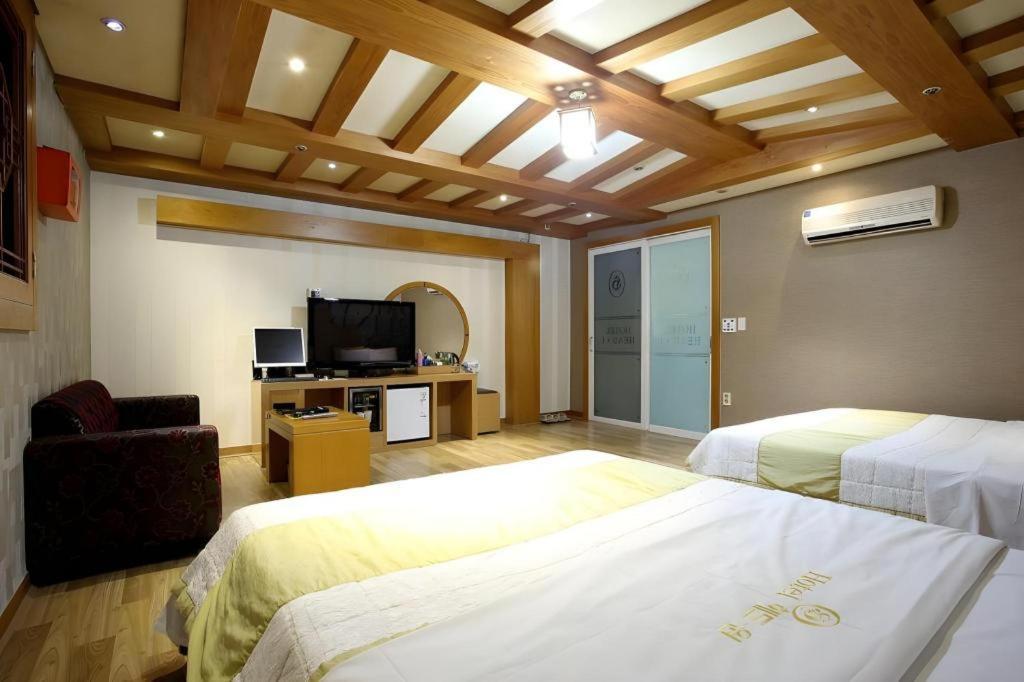 Uijeongbu Hotel Head-One מראה חיצוני תמונה