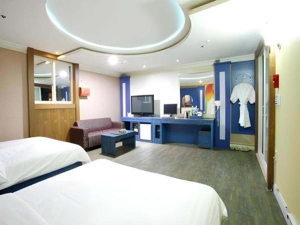 Uijeongbu Hotel Head-One מראה חיצוני תמונה