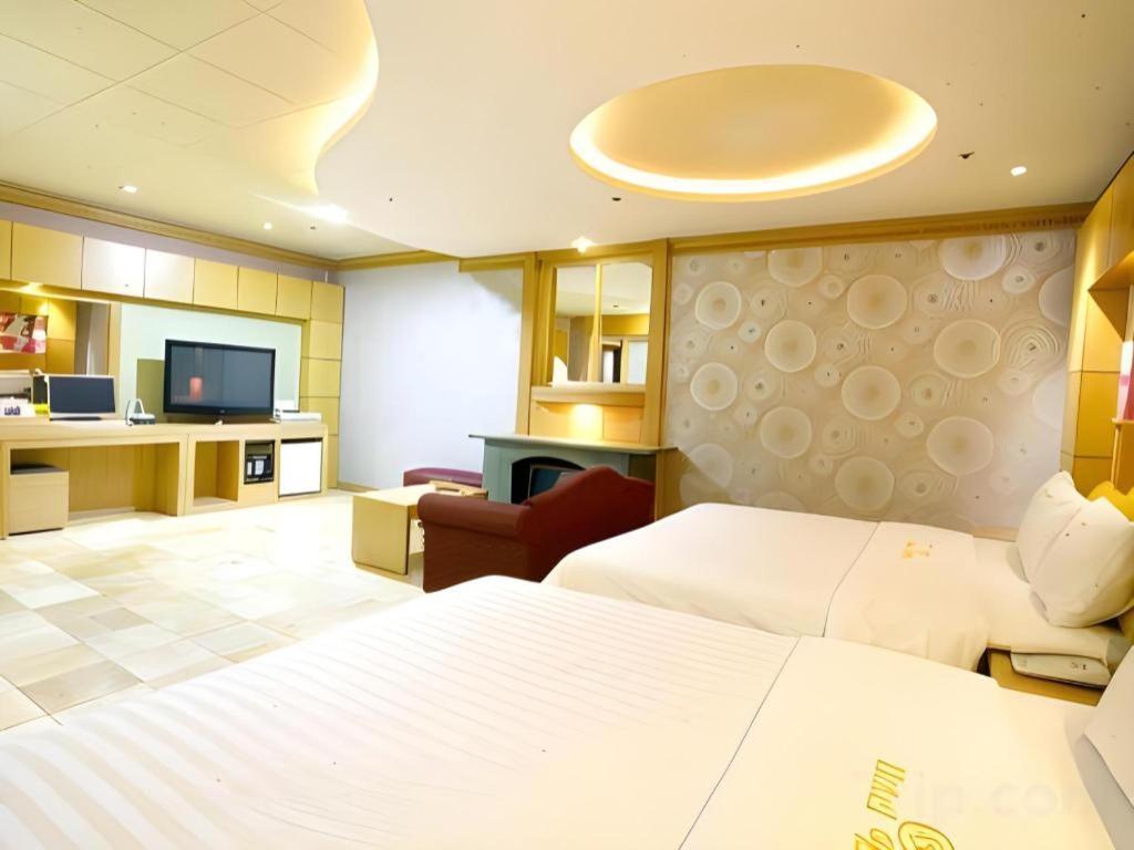 Uijeongbu Hotel Head-One מראה חיצוני תמונה