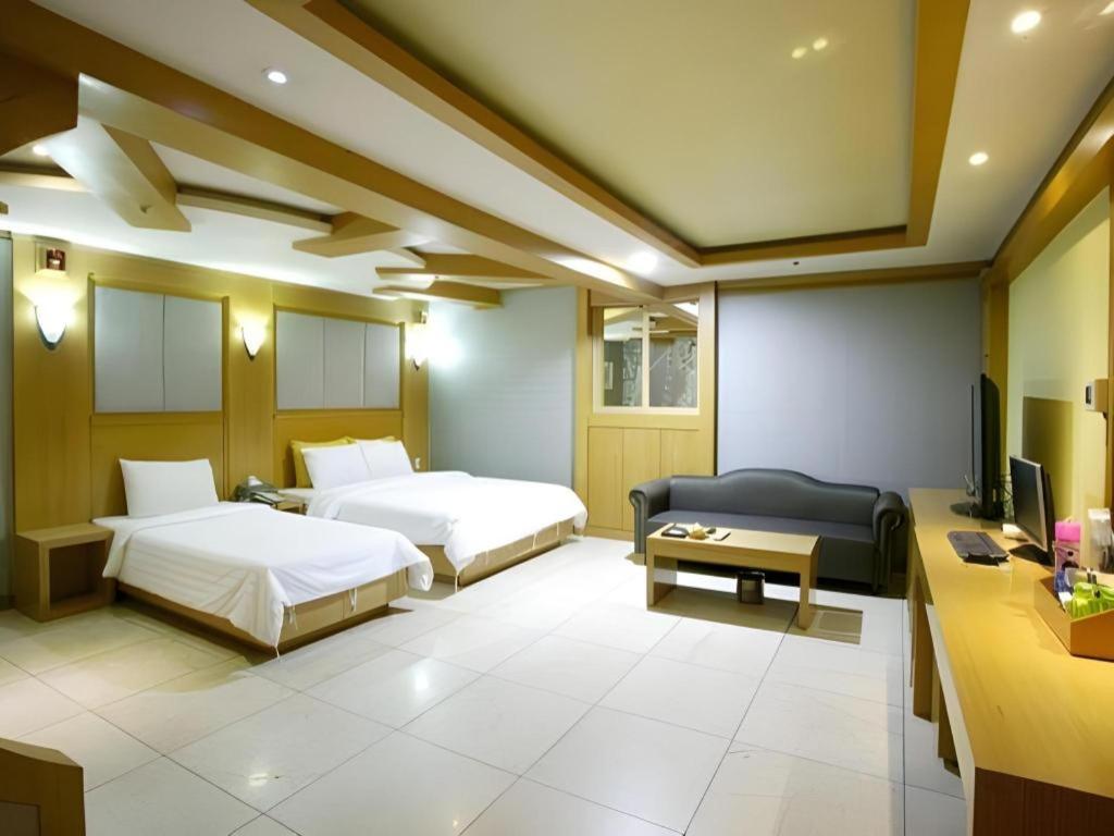 Uijeongbu Hotel Head-One מראה חיצוני תמונה