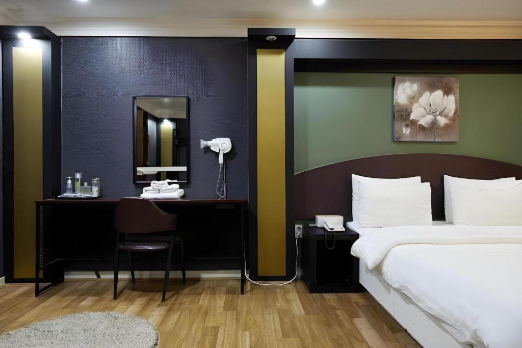 Uijeongbu Hotel Head-One מראה חיצוני תמונה